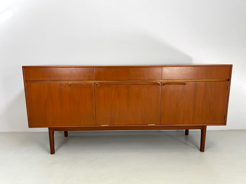 Vintage dressoir McIntosh SALE., Ophalen of Verzenden, Zo goed als nieuw, 25 tot 50 cm, 150 tot 200 cm