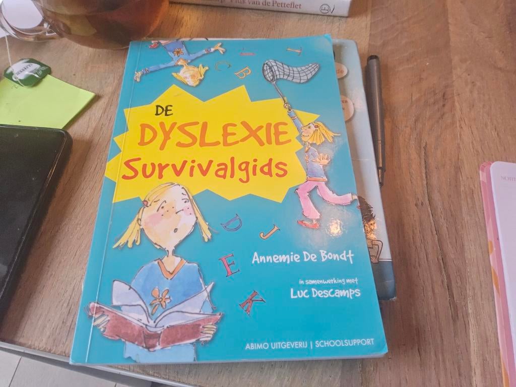 Annemie De Bondt - De dyslexie survival gids, Ophalen of Verzenden, Zo goed als nieuw, Annemie De Bondt; Luc Descamps, Nederlands