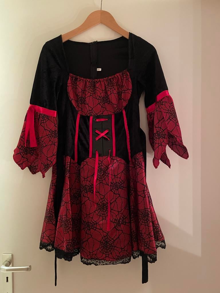 Carnavalsjurkje met spin - Maat S, Kleding | Dames, Carnavalskleding en Feestkleding, Ophalen of Verzenden, Zo goed als nieuw