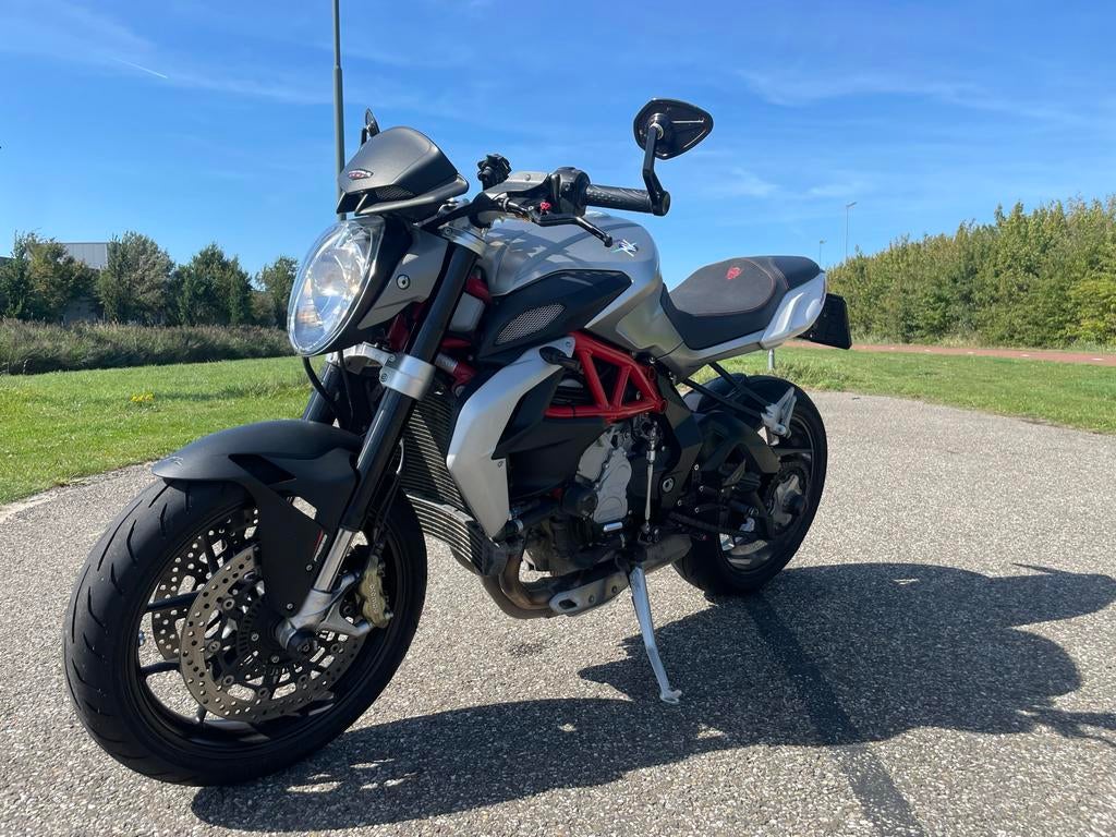 MV Agusta Brutale 800 ABS F3 met veel extra’s, Motoren, Motoren | MV Agusta, Particulier, Naked bike, ABS, Ophalen of Verzenden