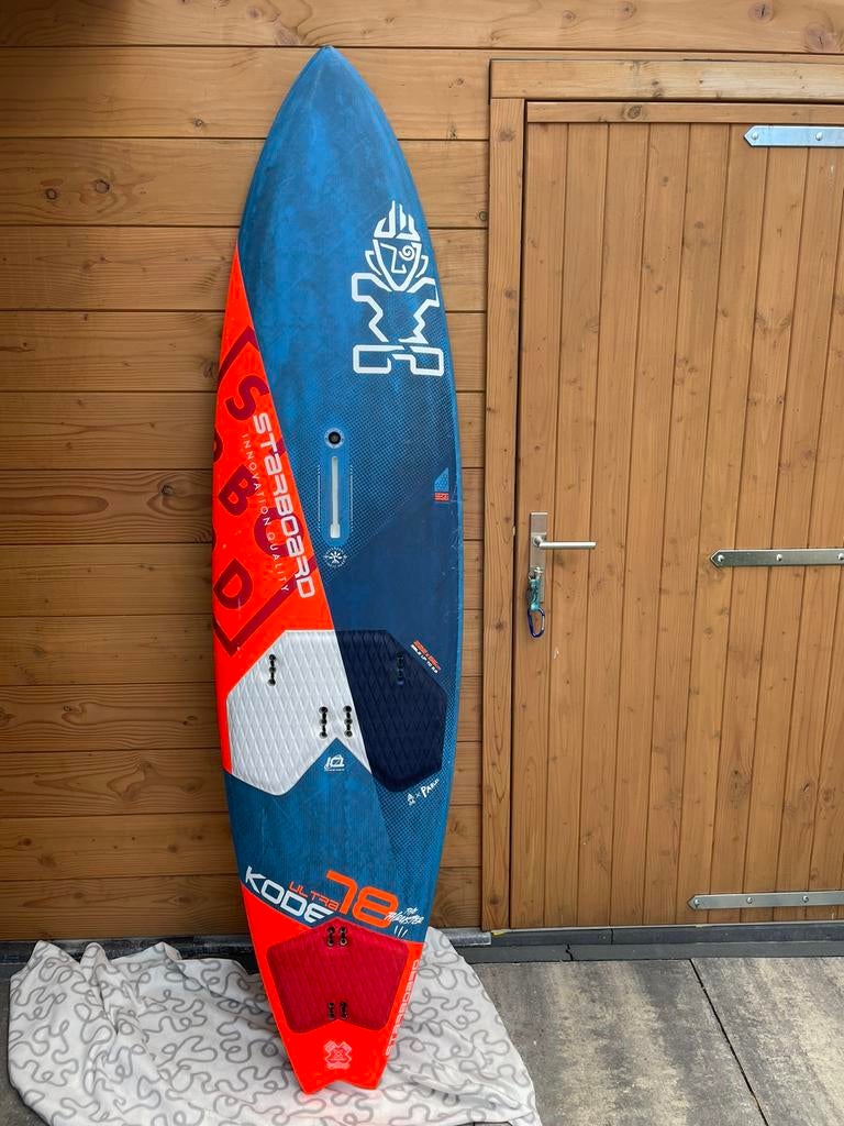 Starboard iSonic Ultra Kode, Watersport en Boten, Windsurfen, Ophalen of Verzenden, Zo goed als nieuw, Minder dan 250 cm, Plank