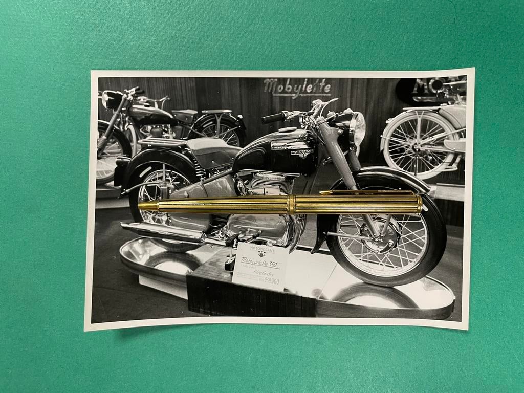 Motobécane Motorcycle Persfoto 1953 FRA/NL (Origineel), Verzamelen, Foto, Ophalen of Verzenden, Zo goed als nieuw, 1940 tot 1960
