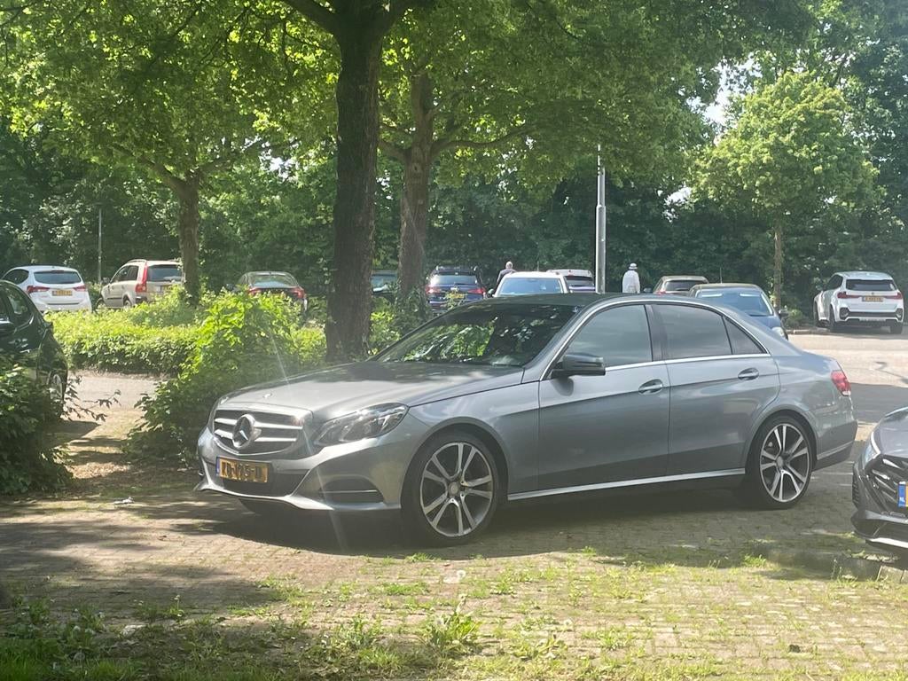 Mercedes-Benz E-Klasse E200 CDI BE Aut7 2014 Grijs, Auto's, Automaat, Euro 5, Zwart, 4 cilinders