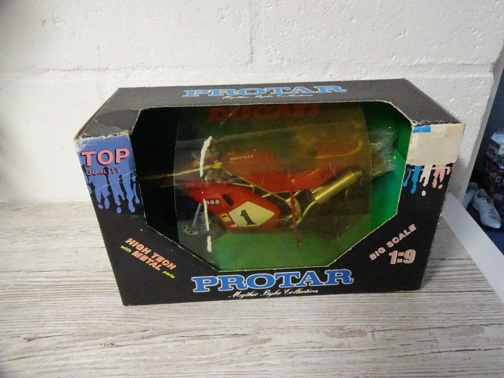 Vintage protar ducati motor in doos schaal 1:9, Ophalen of Verzenden, Groter dan 1:32, Overige typen, Overige merken