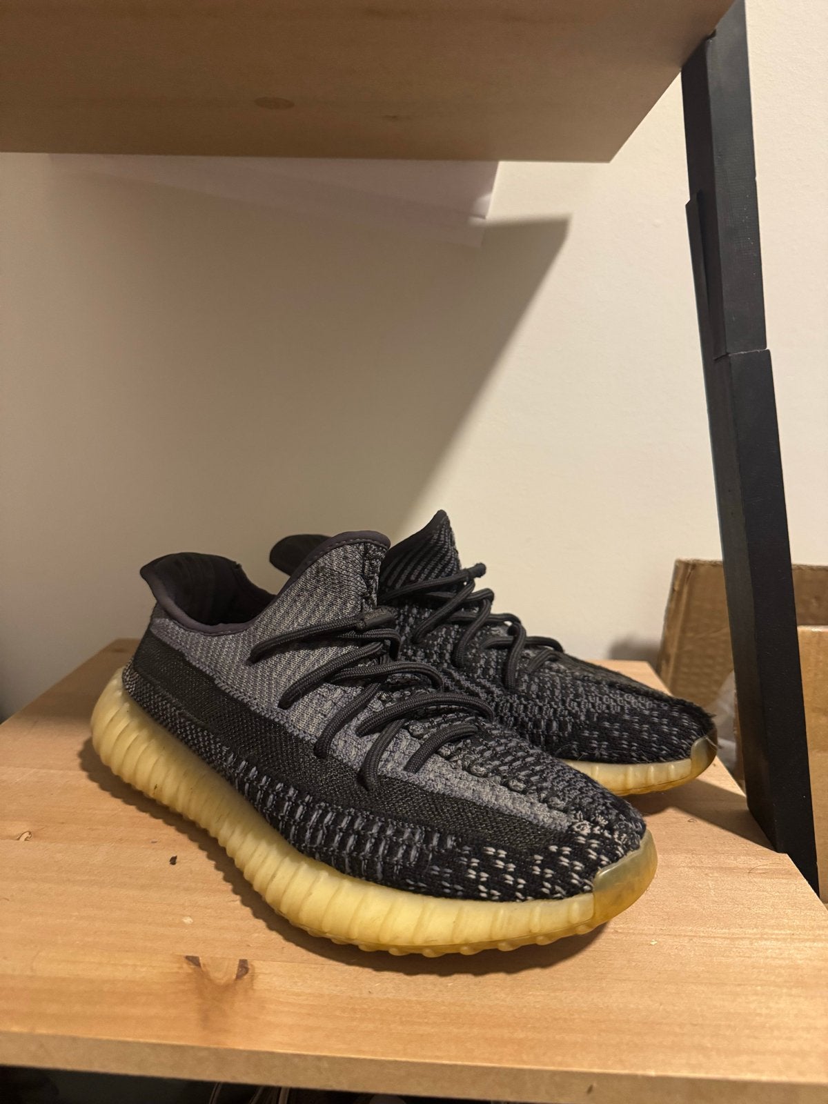 Yeezy 350 Carbon - Maat 39, Ophalen, Zwart, Sneakers of Gympen, Gedragen