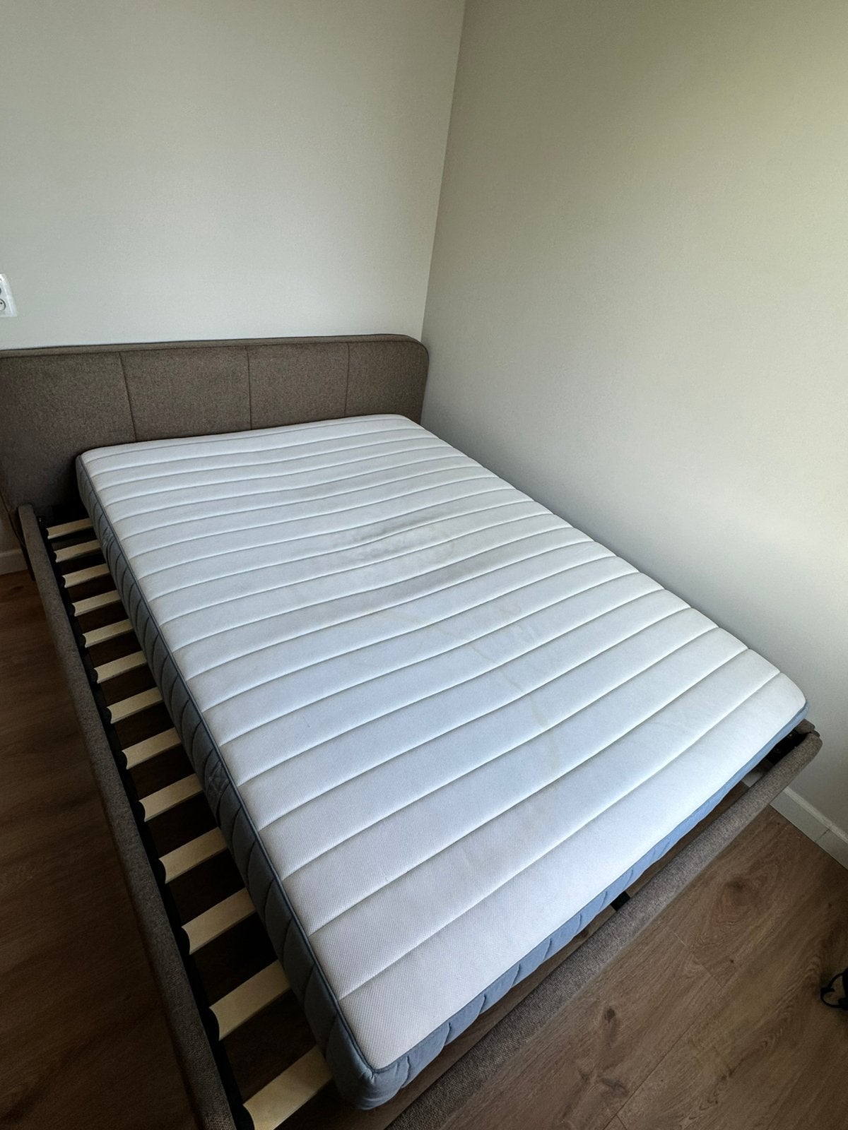 Ikea matras Valevag, Ophalen, Gebruikt, Tweepersoons, 140 cm