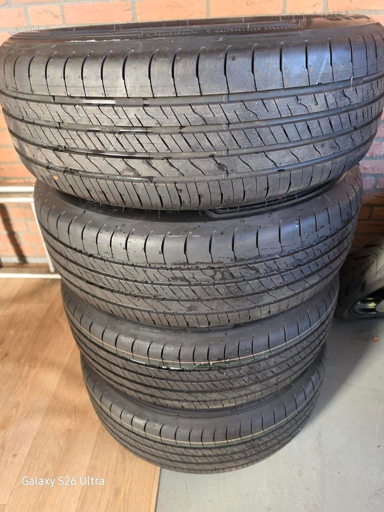 Mazda Velgen  cx30/cx5/3 +nieuwe zomerbanden 215x65xR16  8mm, Ophalen of Verzenden, Nieuw, Zomerbanden, Band(en)