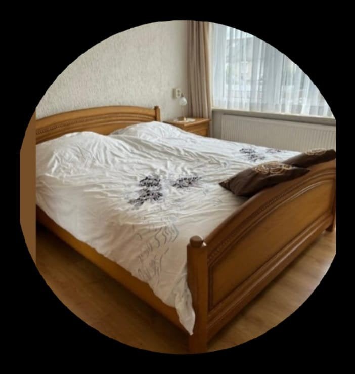 Tweepers. eikenhouten bed 2. 00x 1. 60m, Ophalen, Verstelbaar, Overige kleuren, Klassiek