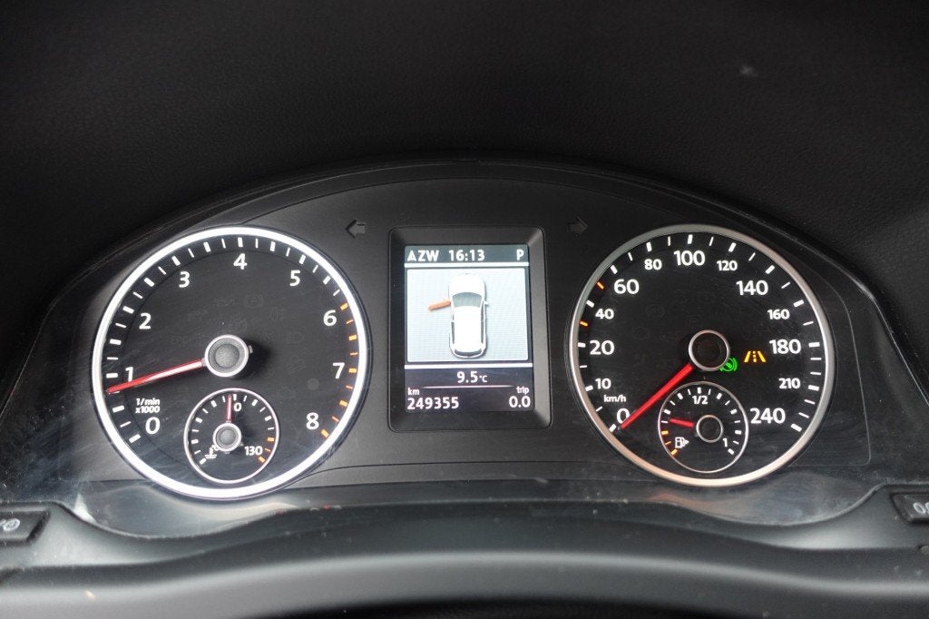 Volkswagen TIGUAN 2.0 TSI SPORT&STYLE 4-Motion, Euro 5, Gebruikt, Verwarmde buitenspiegels, 4 cilinders
