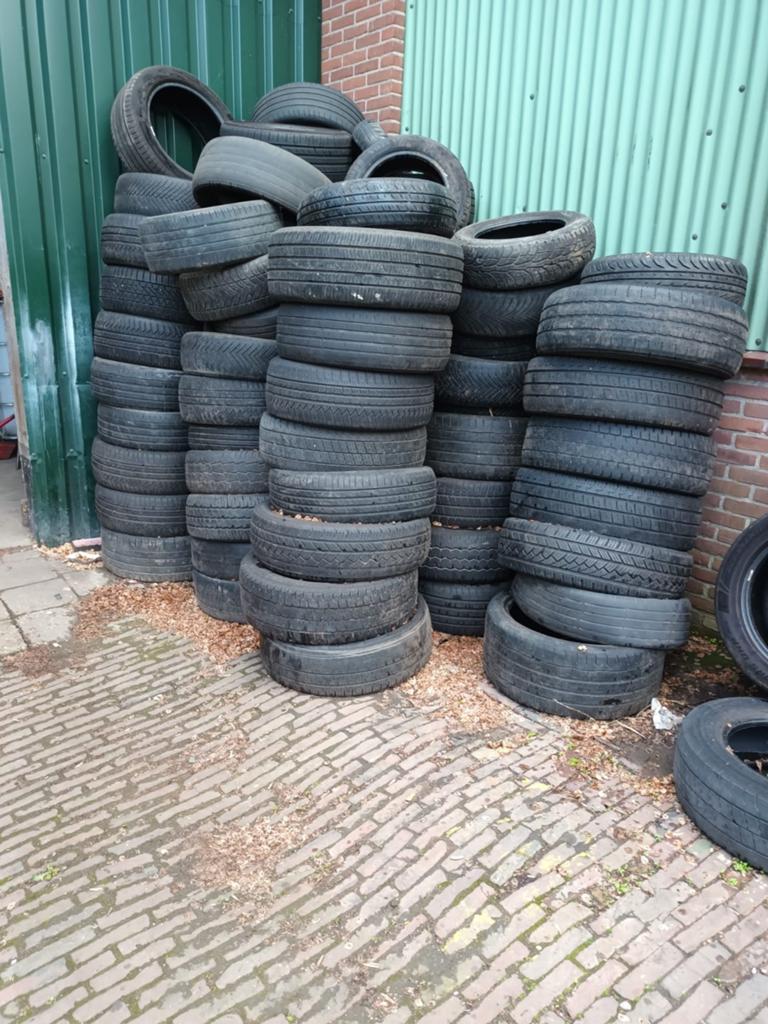 Auto banden, Ophalen