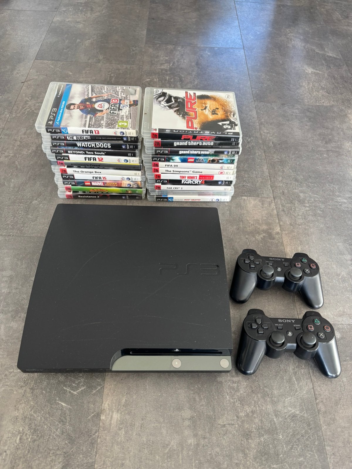 Playstation 3 + controller's en Games, Met games, Super Slim, Met 2 controllers, Ophalen of Verzenden
