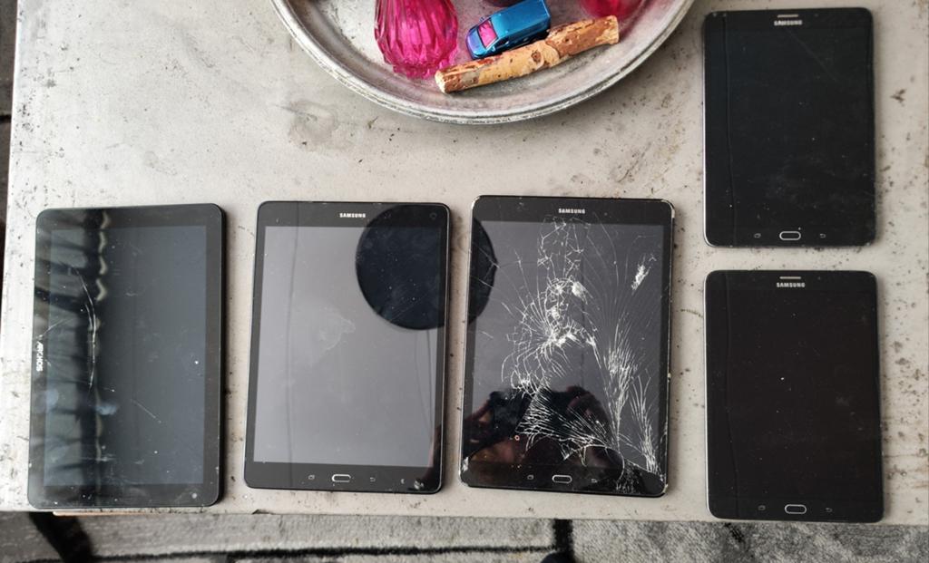 Partij Samsung en Arnova tablets (defect), Computers en Software, Windows Tablets, Niet werkend, 10 inch, 16 GB, Ophalen of Verzenden