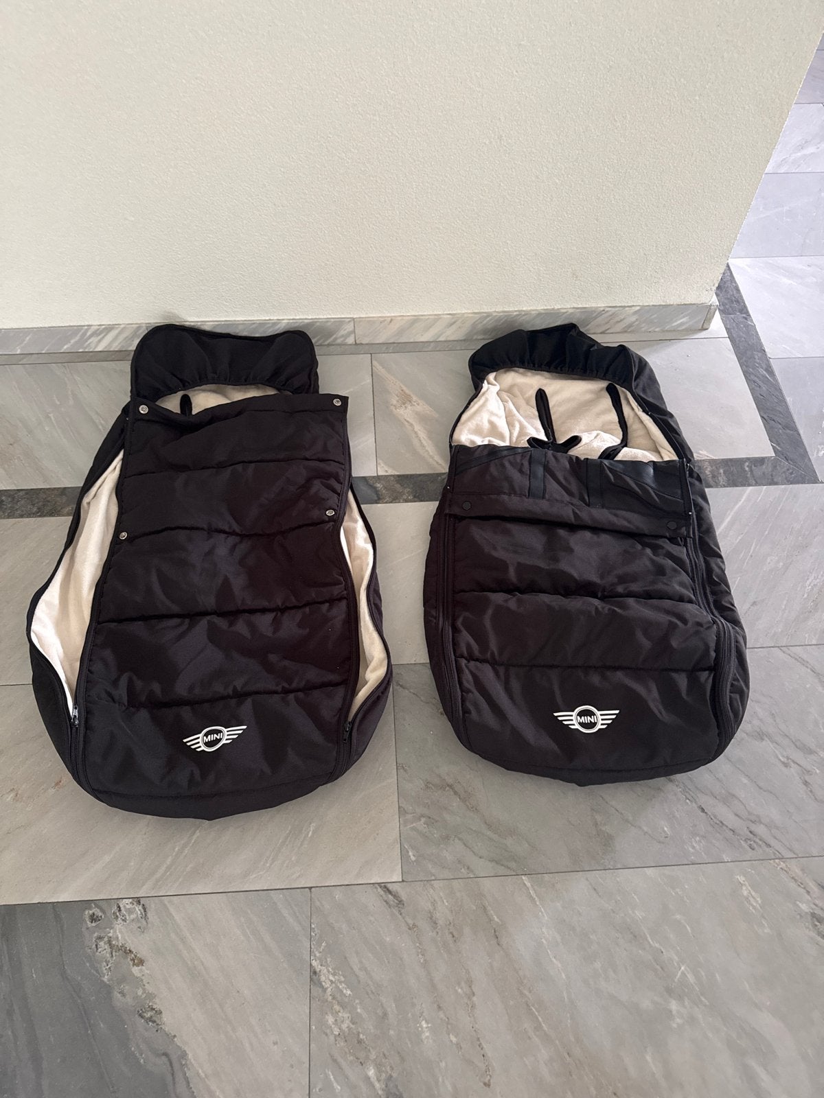 2x Voetenzakken voor kinderwagen/buggy - Mini Cooper, Ophalen of Verzenden, Gebruikt