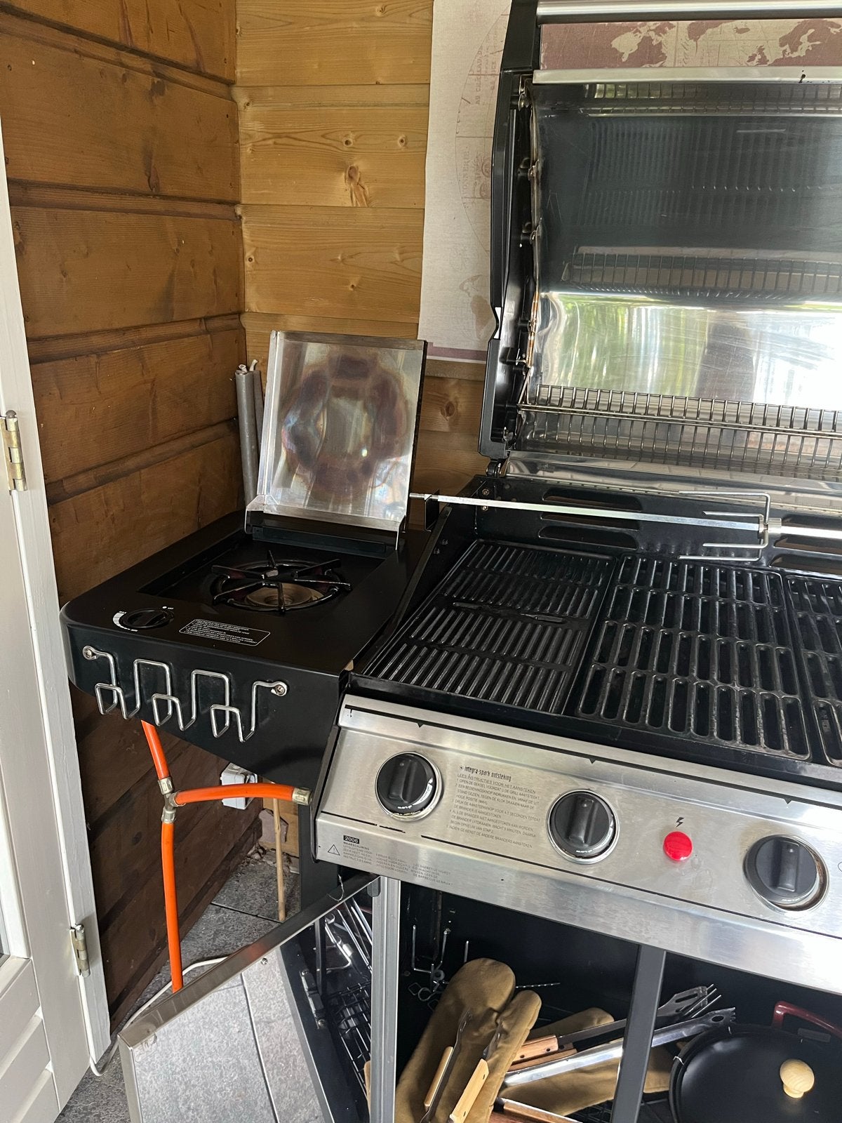 Outback Cuisine gasbarbecue met 4 branders en zijbrander, Ophalen, Gebruikt