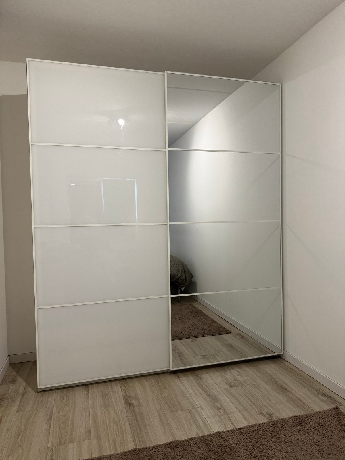 IKEA PAX Kledingkast met Schuifdeuren en Spiegel, Ophalen, 200 cm of meer, 150 tot 200 cm, Zo goed als nieuw