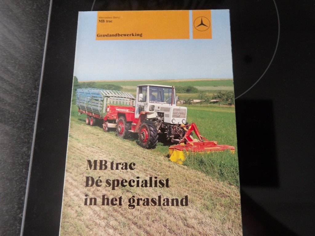 Mercedes-Benz MB trac Graslandbewerking Catalogus, Ophalen of Verzenden, Zo goed als nieuw, Mercedes-Benz, Catalogus