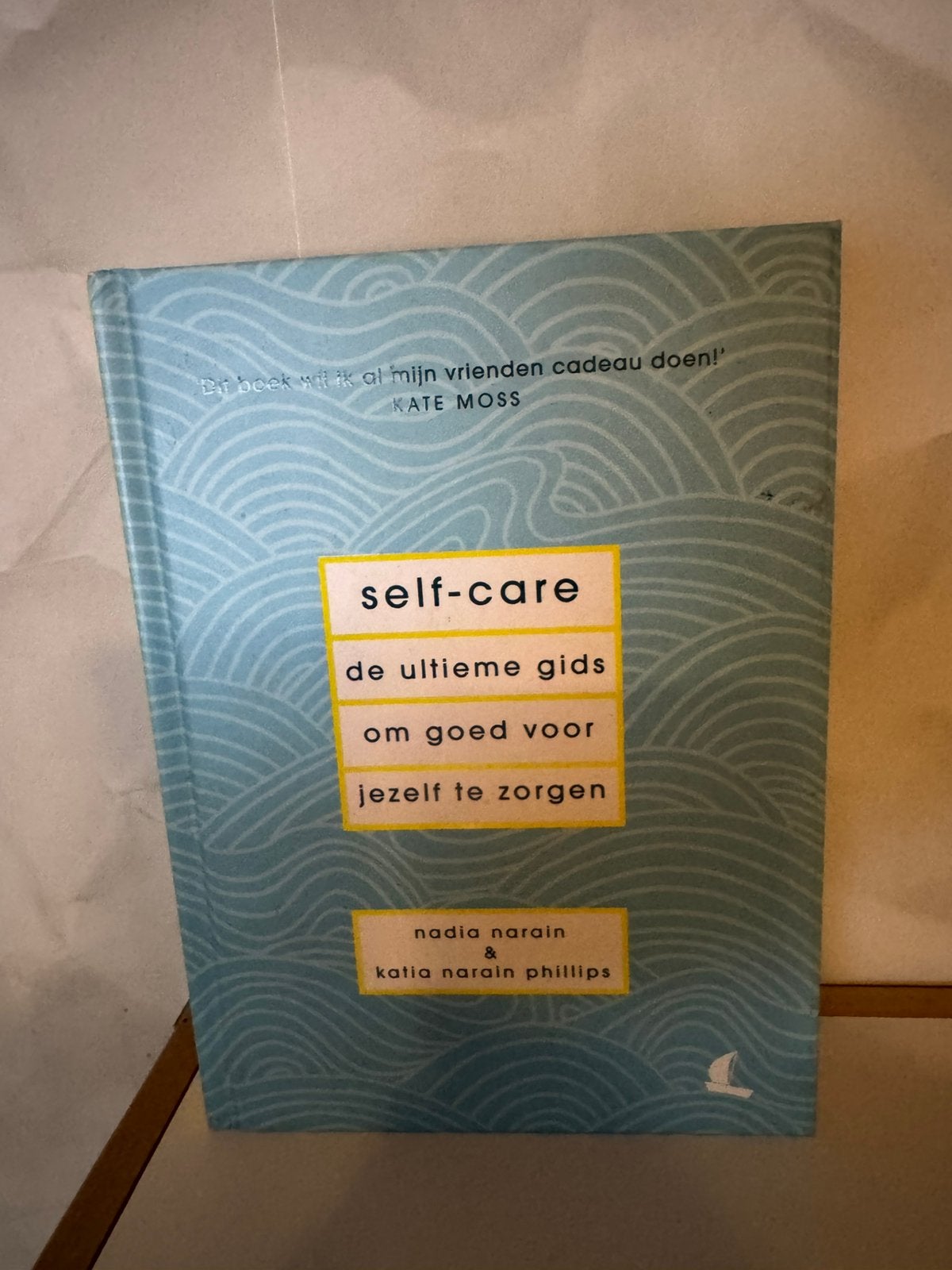 Nadia Narain - Self-care, Boeken, Nadia Narain; Katia Narain Philips, Ophalen of Verzenden, Zo goed als nieuw, Mode algemeen