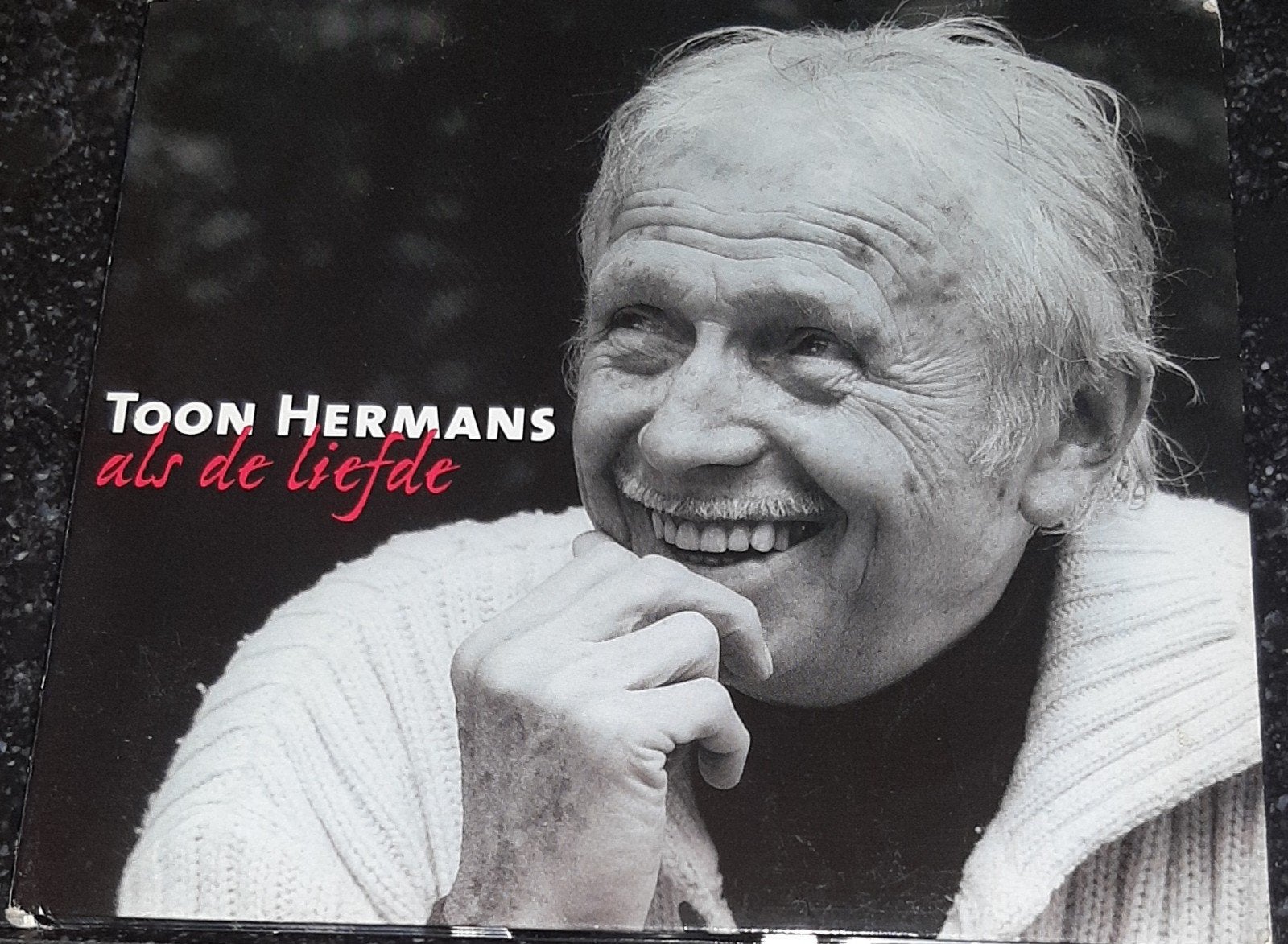 Toon Hermans als de liefde, Cd's en Dvd's, Cd's | Nederlandstalig, Cabaret of Kleinkunst, Digipak, Ophalen of Verzenden, Zo goed als nieuw