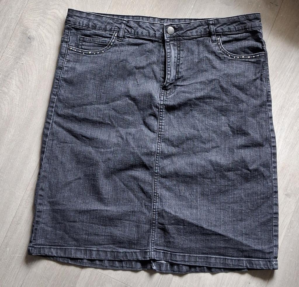 spijkerrok maat 46/48 (XL) - Zwart, Kleding | Dames, Rokken, Zwart, Maat 46/48 (XL) of groter, Ophalen of Verzenden, Zo goed als nieuw