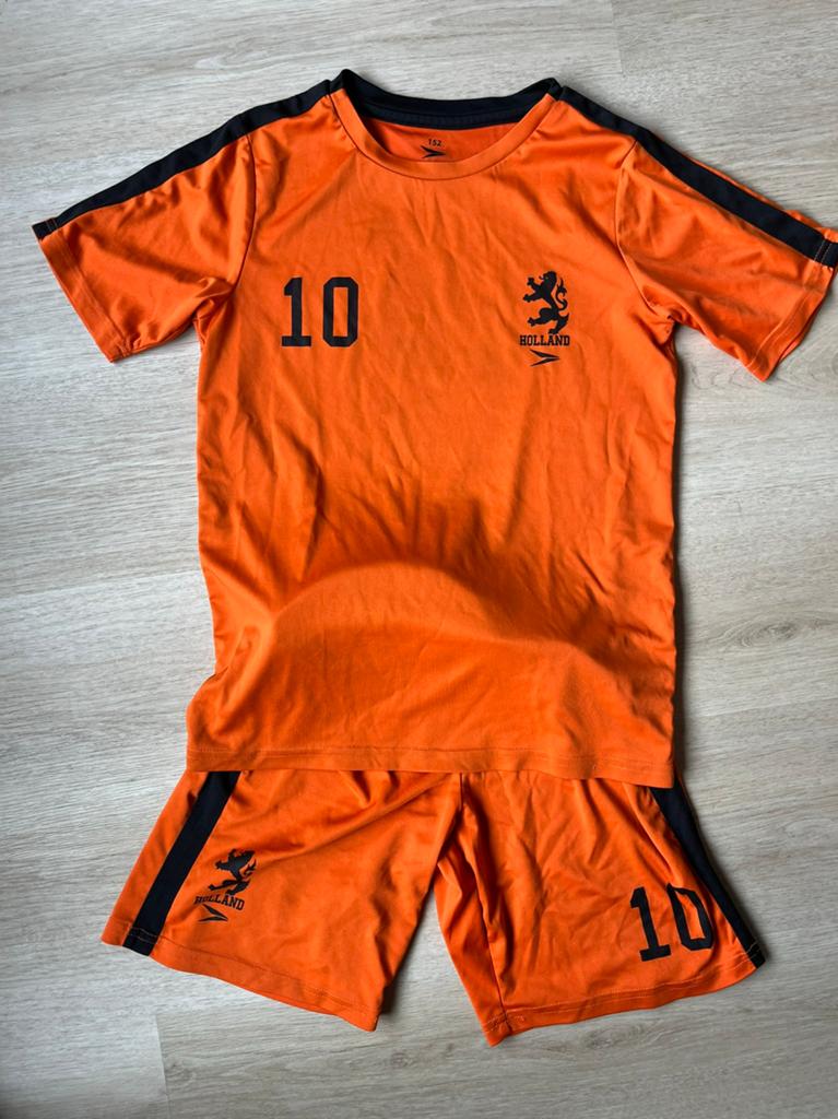 Oranje Sportpakje Maat 152 - Holland Voetbaltenue, Ophalen of Verzenden, Gebruikt, Jongen of Meisje, Sport- of Zwemkleding