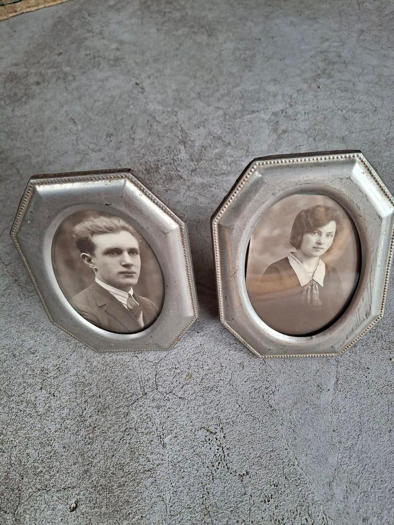 2 Oude Franse metalen fotolijstjes - 16x11 cm, Ophalen of Verzenden