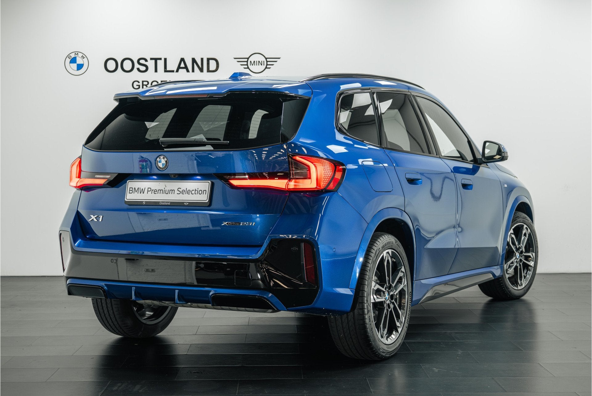 BMW X1 xDrive23i High Executive M Sport Automaat / Trekhaak, Auto's, 1998 cc, Gebruikt, Zwart, 4 cilinders