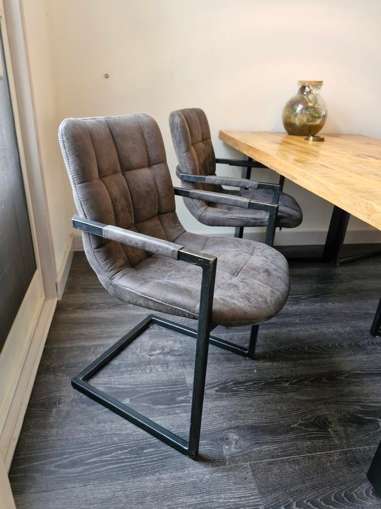 4 eetkamer stoelen 'Eetkamer stoel Steven' van Goossens, Huis en Inrichting, Stoelen, Ophalen, Gebruikt, Vier, Grijs