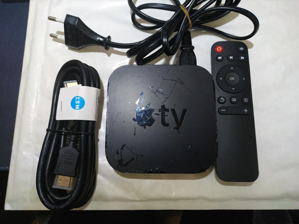 Apple TV (2e generatie), Audio, Tv en Foto, Mediaspelers, Ophalen of Verzenden, Gebruikt, Optische audio, Minder dan 500 GB