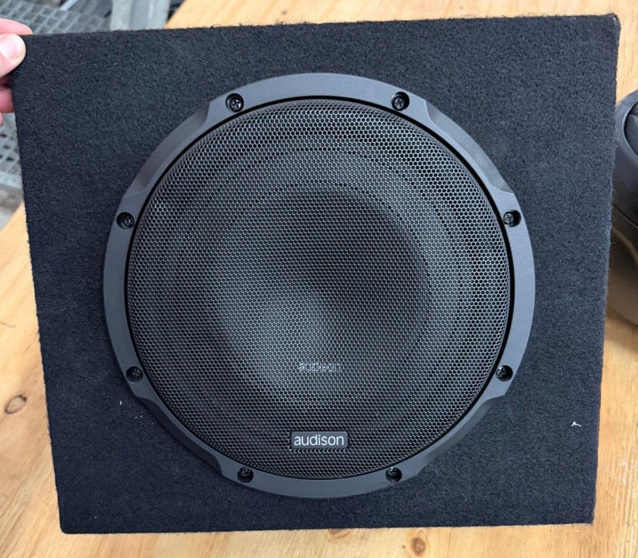 Audison Prima APS 10 inch 25cm shallow platte subwoofer kist, Auto diversen, Ophalen of Verzenden, Zo goed als nieuw