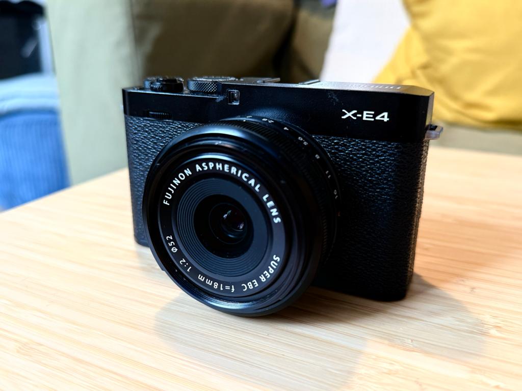 Fujifilm X-E4 Mirrorless met Fujinon 18mm f/2 R Lens, Compact, Ophalen of Verzenden, Zo goed als nieuw, Fuji