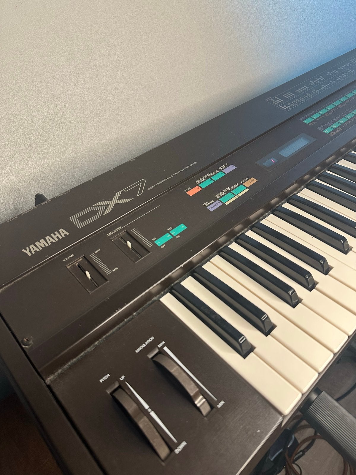 Yamaha DX7 Synthesizer - Vintage FM Synth, Muziek en Instrumenten, Ophalen, Yamaha, Met midi-aansluiting, 61 toetsen
