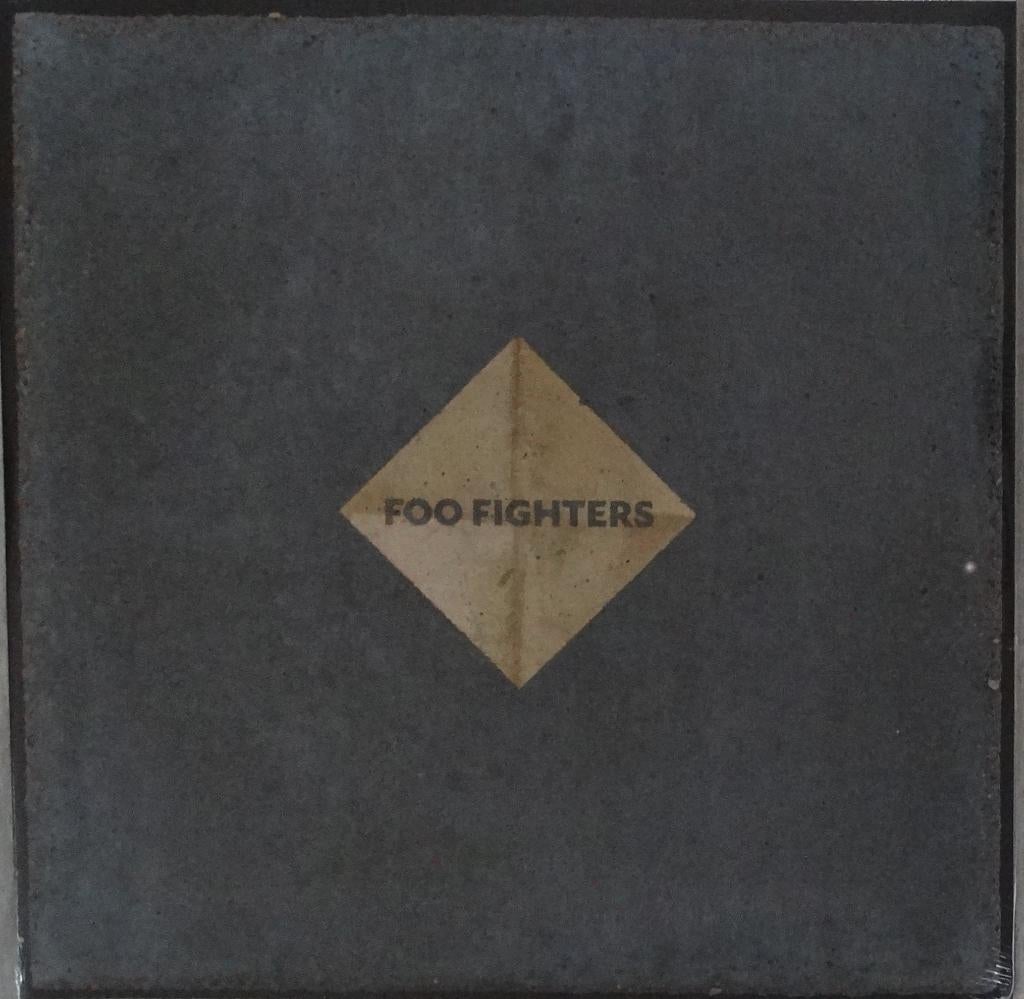 2 LP Foo Fighters Nieuw Vinyl Geseald, Cd's en Dvd's, Vinyl | Rock, Ophalen of Verzenden, Nieuw in verpakking, 12 inch, Poprock