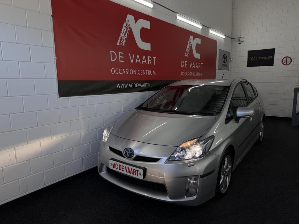 Toyota Prius 1.8 Executive - NAVI/LEER/XENON/CAMERA/NAP, Auto's, Toyota, 136 pk, Gebruikt, 4 cilinders, Bedrijf