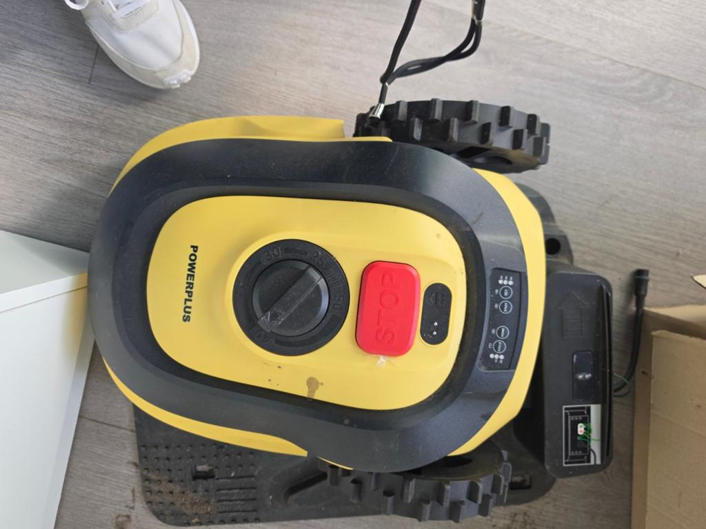 Robot maaier incl toebehoren, Ophalen