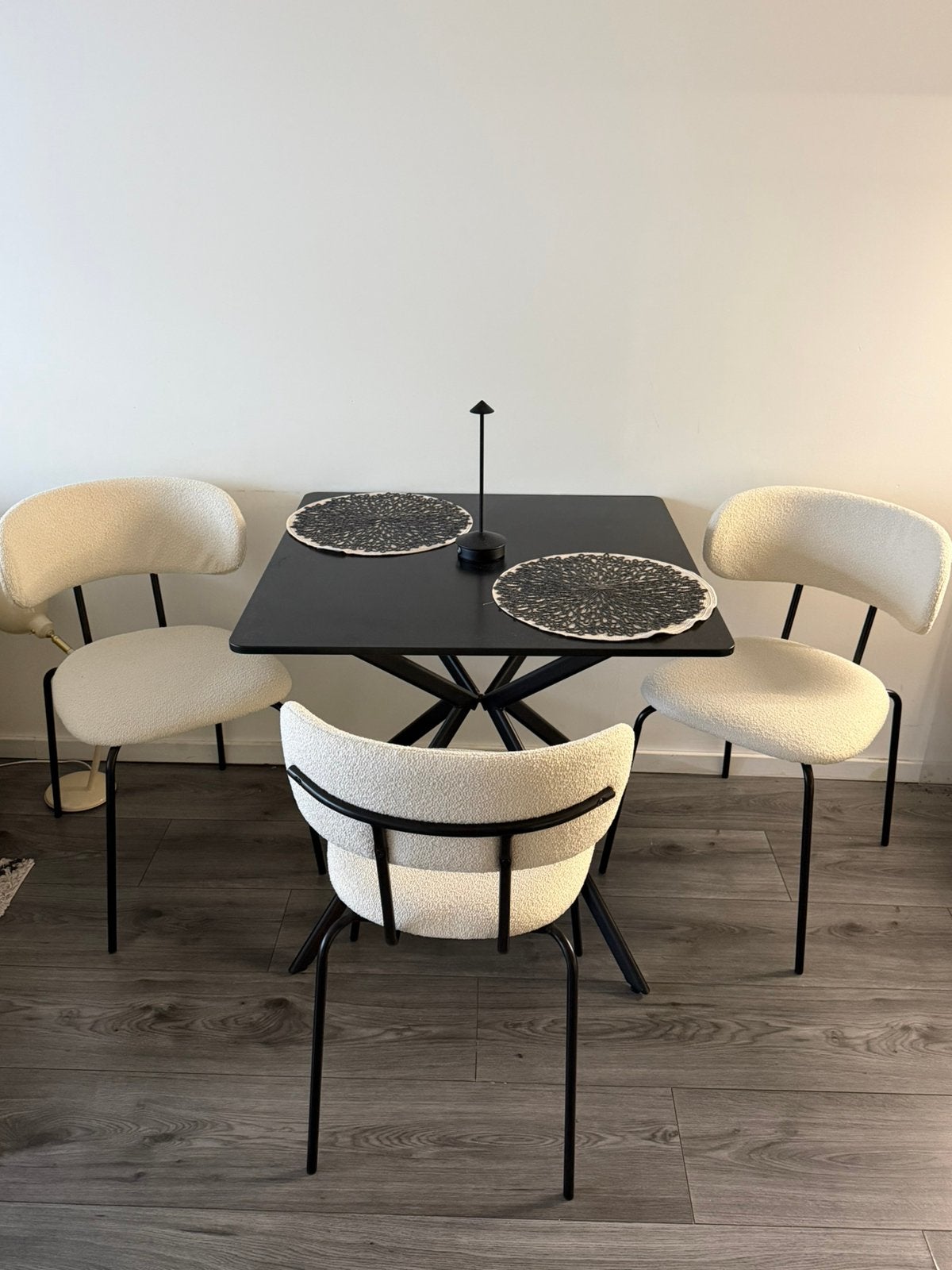 Dining table set with 3 chairs, Ophalen, Zo goed als nieuw