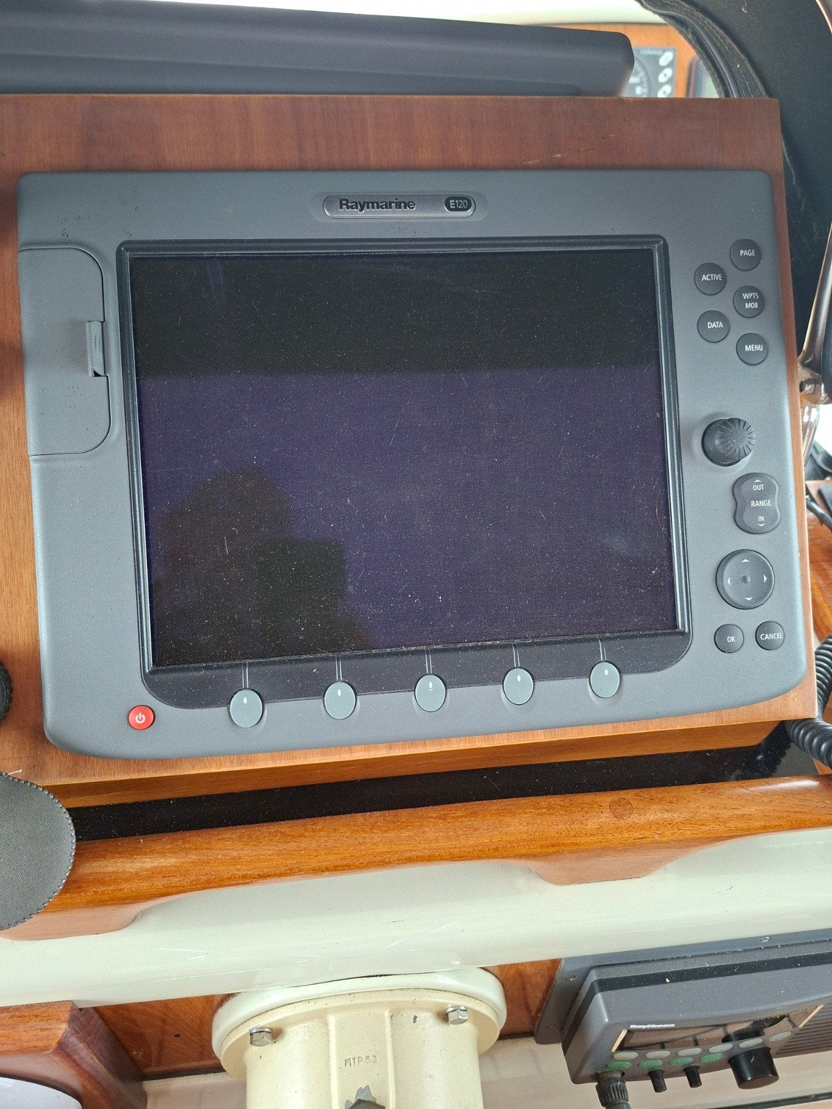 Raymarine scherm, plotter gezocht E 120., Ophalen of Verzenden, Zo goed als nieuw, Kaartplotter of Fish Finder