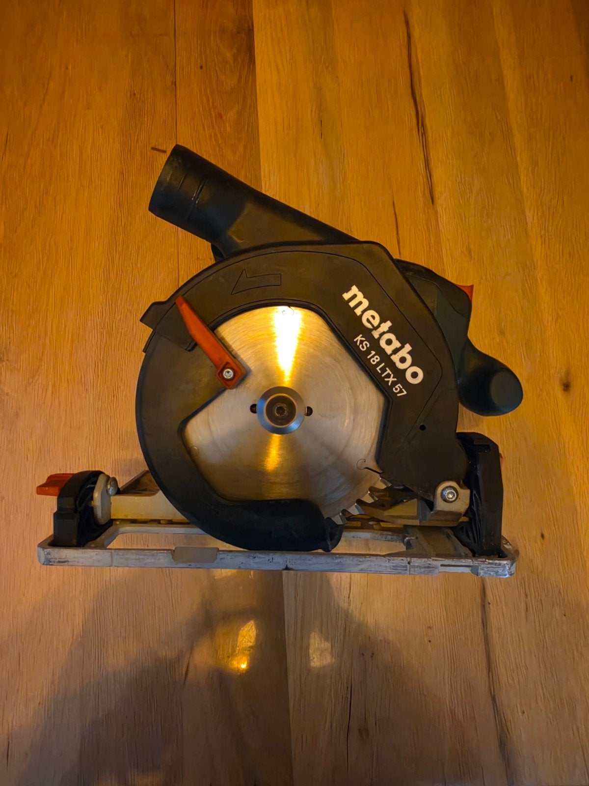 Metabo KS 18 LTX 57 Accu Cirkelzaag - Zeer Goede Staat, Ophalen of Verzenden, Zo goed als nieuw, Cirkelzaag, Metabo