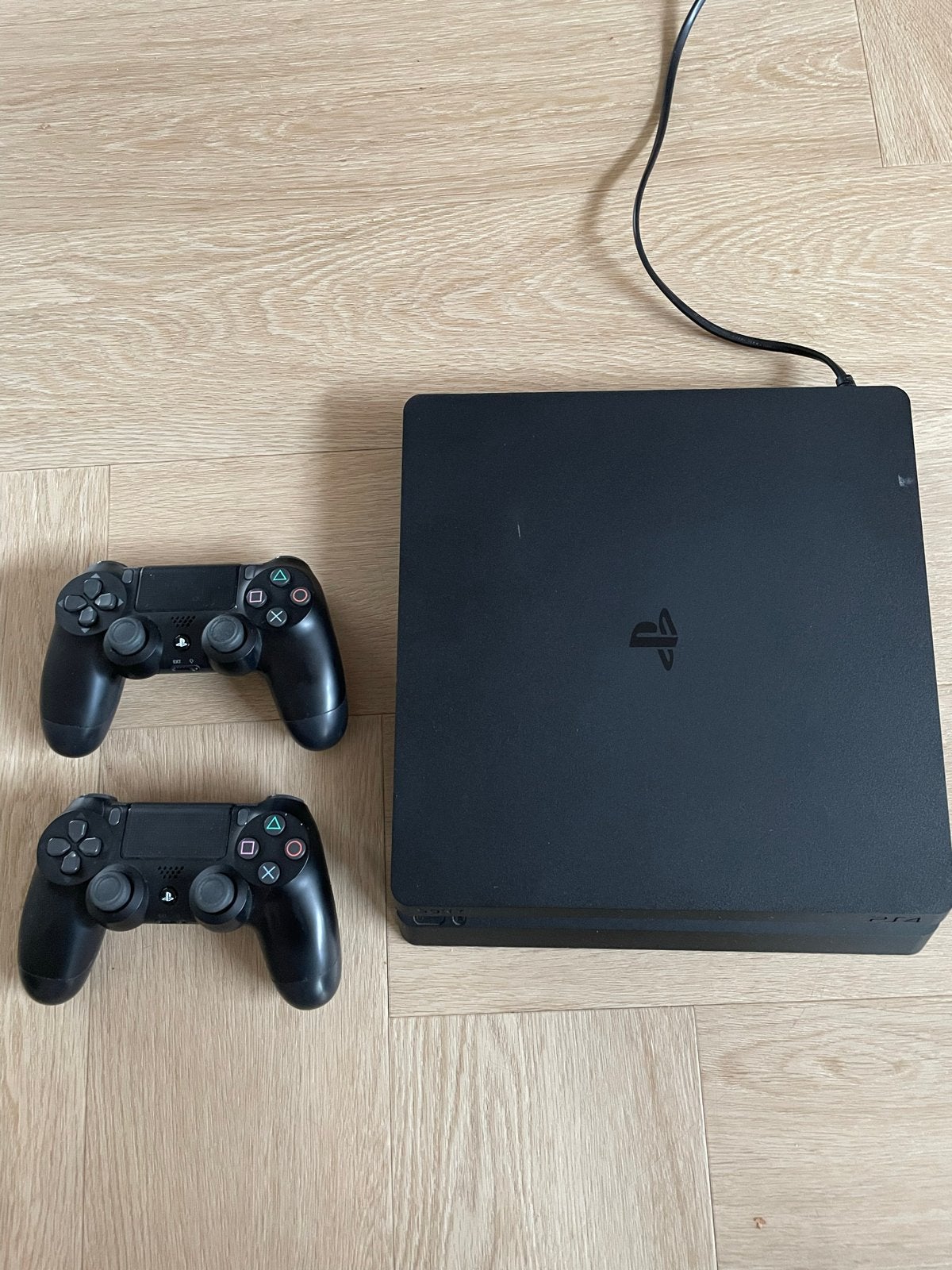 Sony PlayStation 4 Slim 500GB met 2 controllers en games (m2450762726 ...