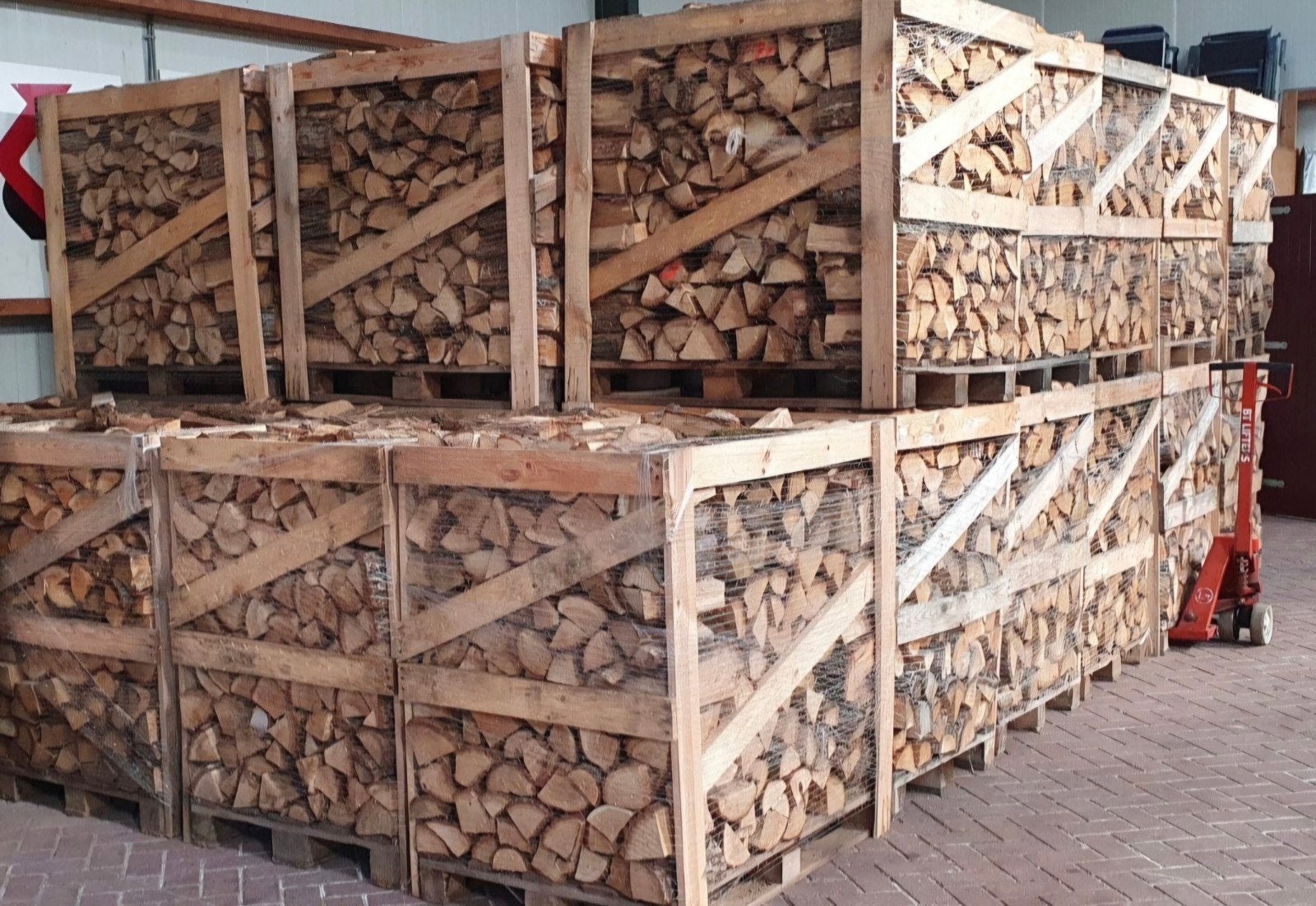 Eiken ovengedroogd haardhout - 1 kuub gestapeld, Tuin en Terras, Haardhout, 6 m³ of meer, Ophalen of Verzenden, Eikenhout, Blokken
