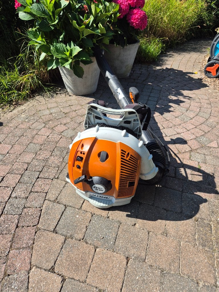 Stihl BR 600 ruggedragen prof. bladblazer ( 2023), Tuin en Terras, Ophalen, Ruggedragen, Zo goed als nieuw, Stihl