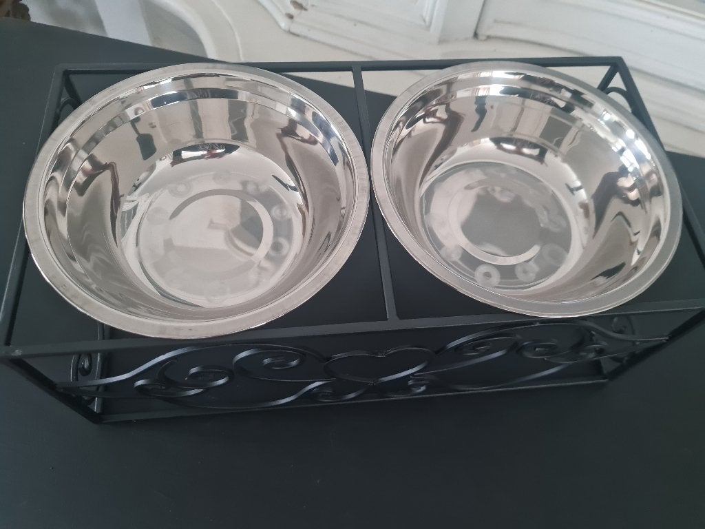 Voederbak voor hond of kat nieuw merk clayre & Eef, Dieren en Toebehoren, Heikant 21 Kaatsheuvel, Belle Vieille Brocante, Nieuw