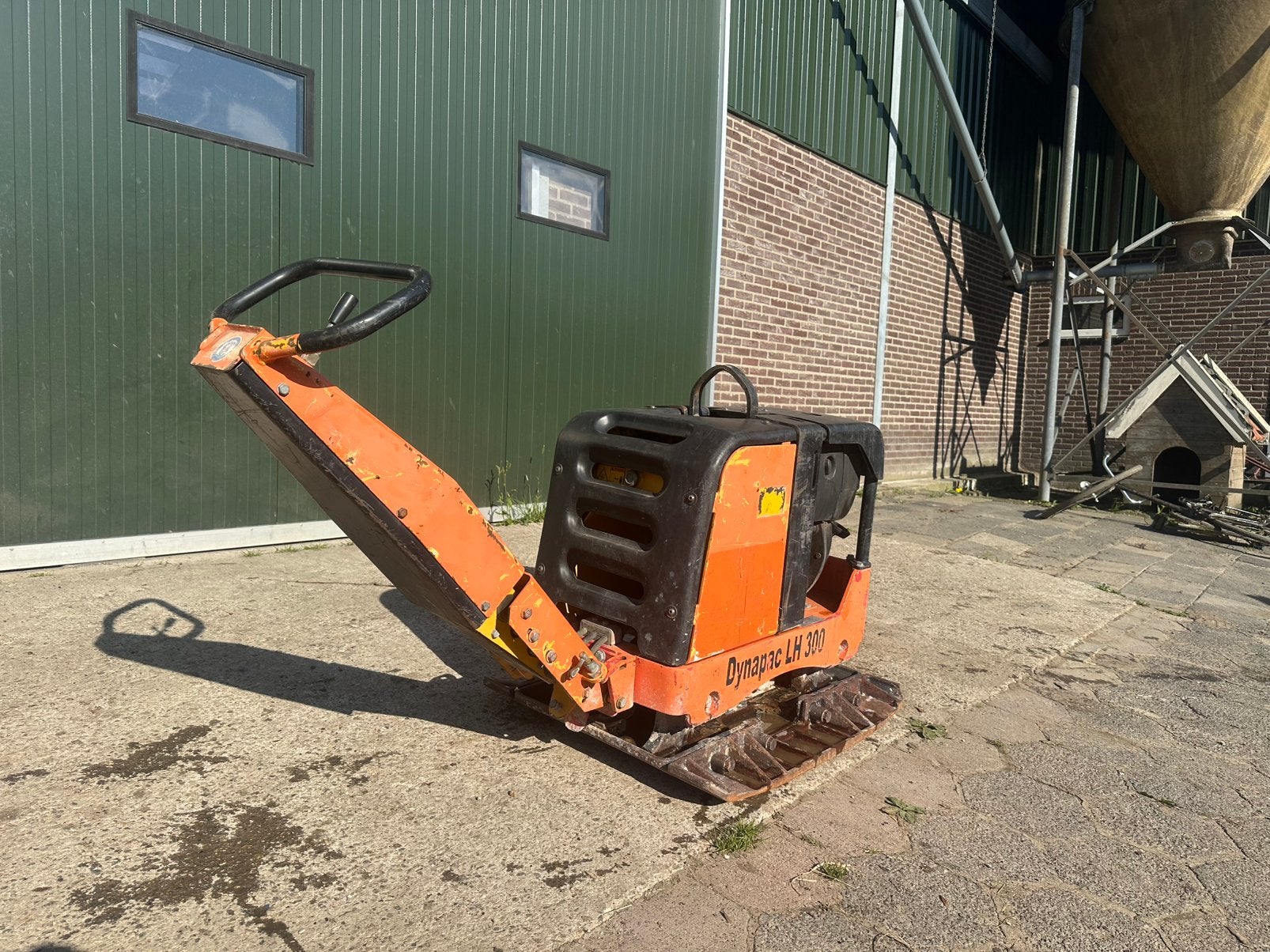 Dynapac LH 300 trilplaat diesel 4 ton, Tuin en Terras, Ophalen