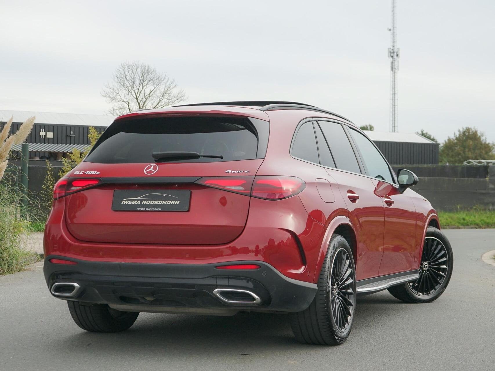 Mercedes GLC-klasse 400e 4MATIC AMG Panoramadak|Burmester®|, Auto's, Automaat, Gebruikt, Zwart, 2255 kg
