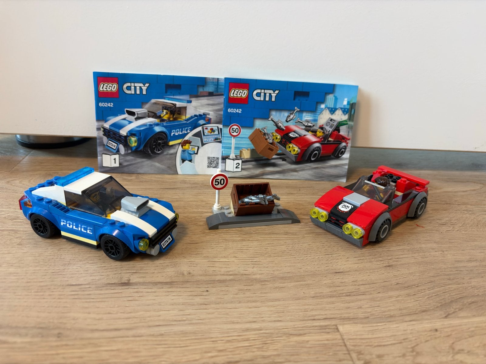LEGO City 60242 Politie Achtervolging Set, Ophalen of Verzenden, Zo goed als nieuw, Overige merken