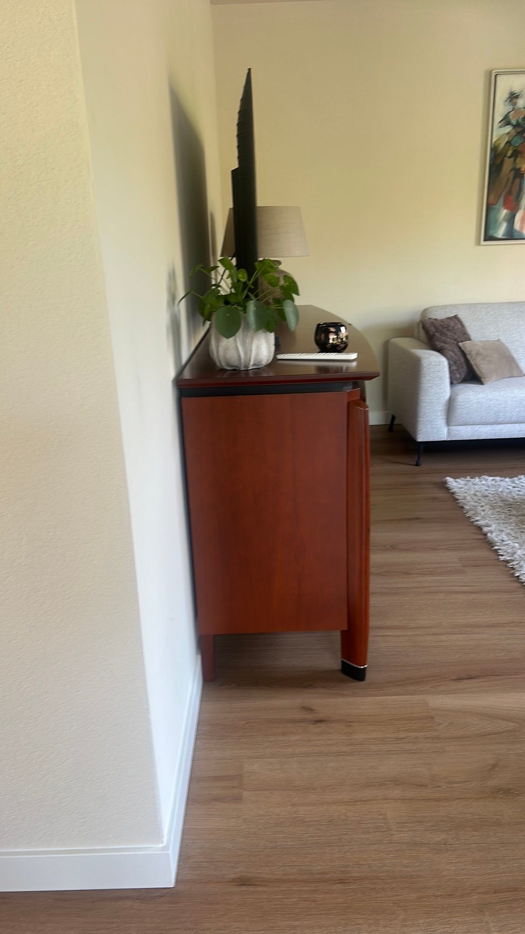 Foto 2 van Dressoir kersenhout, 2 deuren 4 lades,