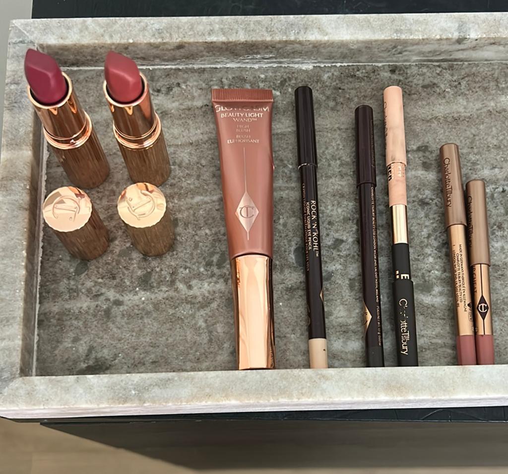Charlotte tilbury, Sieraden, Tassen en Uiterlijk, Uiterlijk | Cosmetica en Make-up, Ophalen of Verzenden, Zo goed als nieuw, Roze