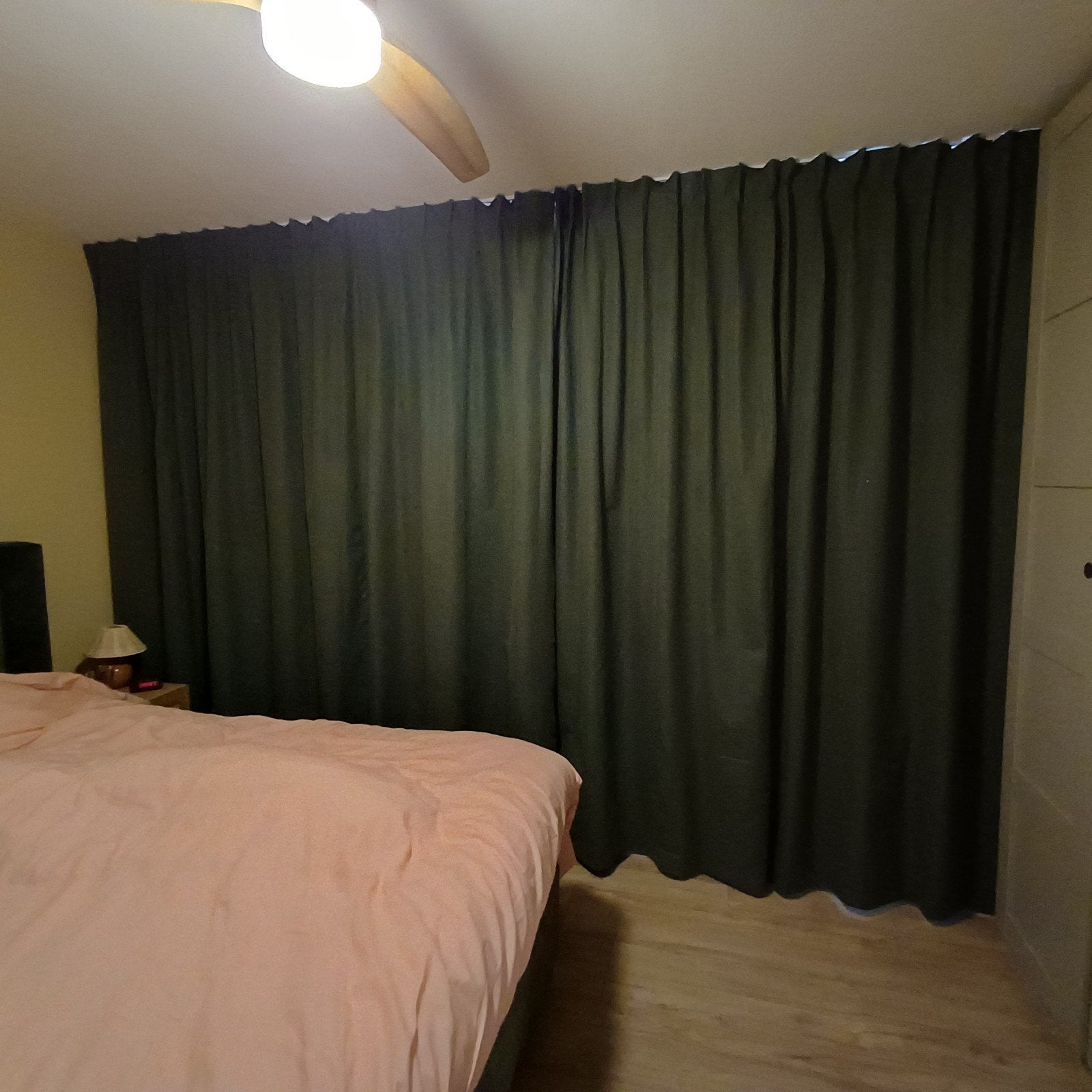 IKEA verduisterende gordijnen groen - 400x238cm, Huis en Inrichting, Stoffering | Gordijnen en Lamellen, 400 cm, Ophalen of Verzenden