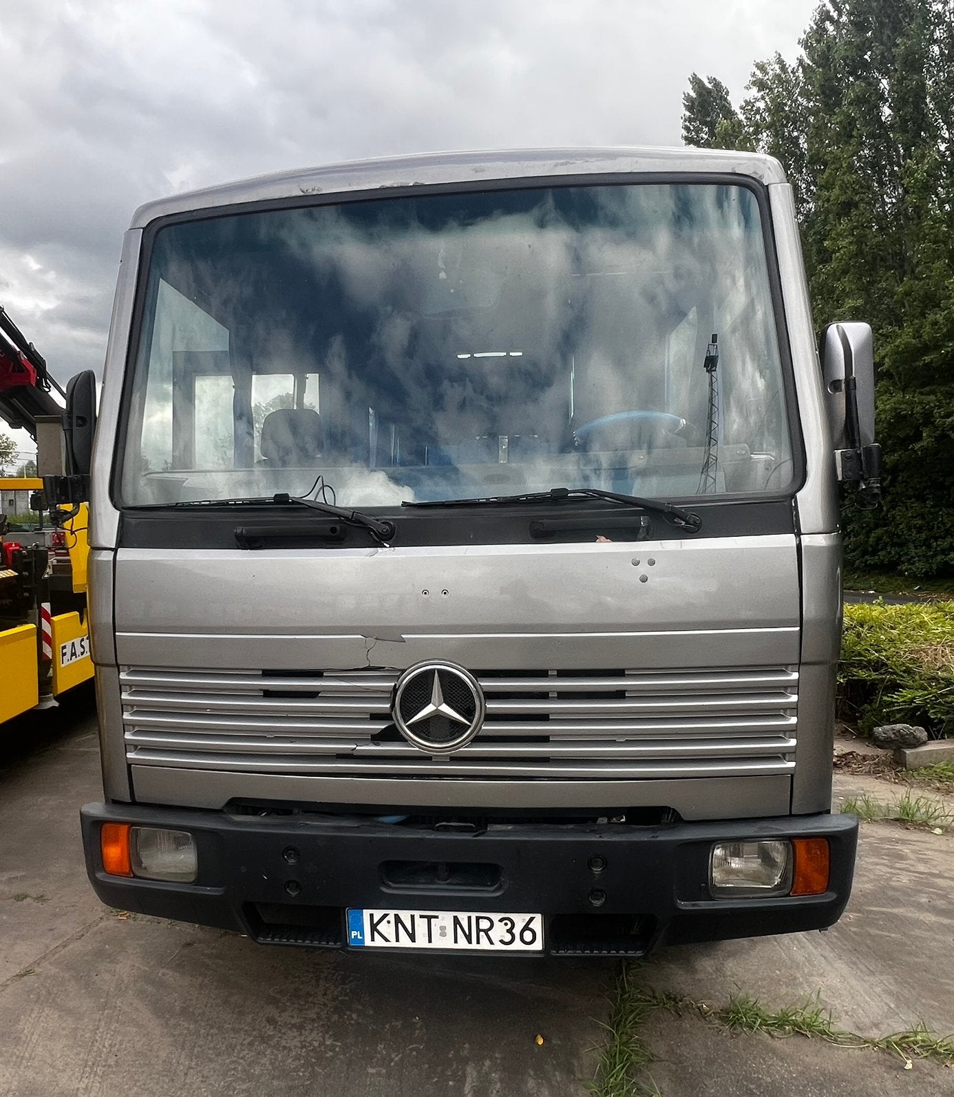Mercedes bus 817, Stof, Wit, Bedrijf, Grijs