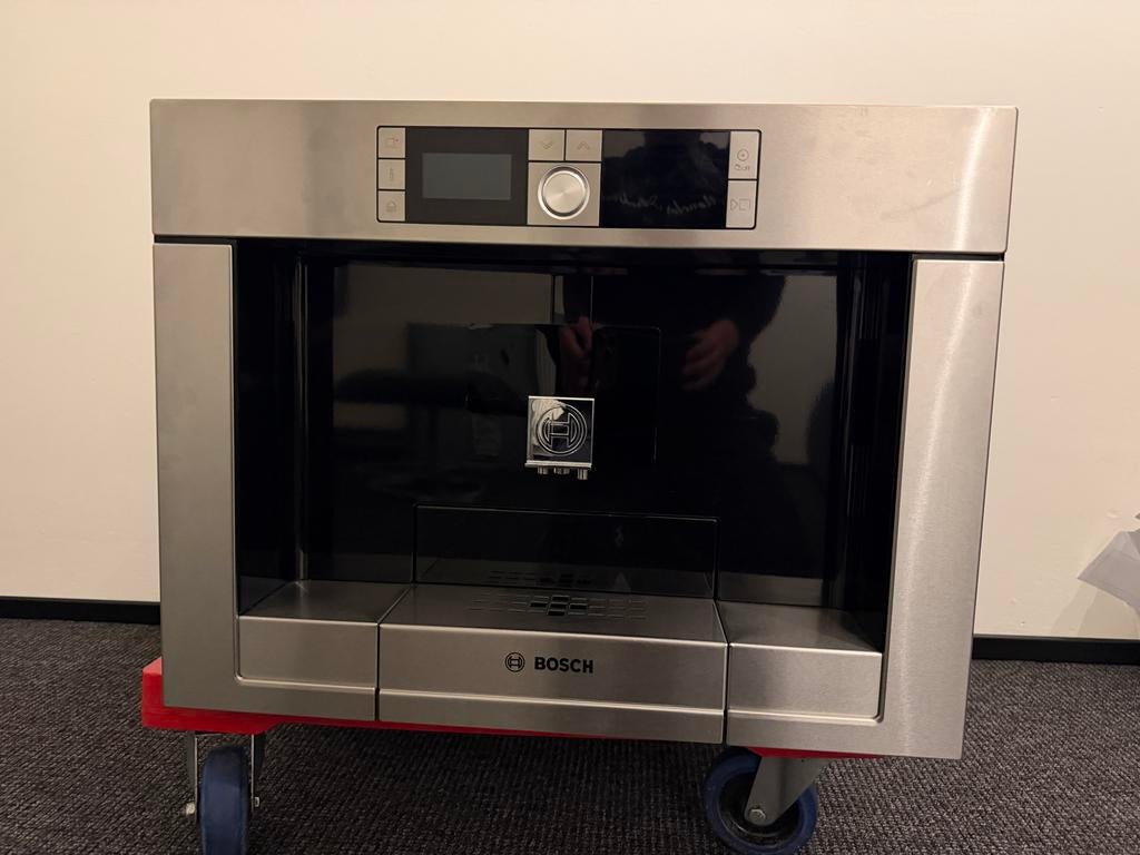 Bosch Inbouw Koffieautomaat TCC78K751/07 - Zo goed als nieuw, Witgoed en Apparatuur, Koffiezetapparaten, Ophalen, Afneembaar waterreservoir