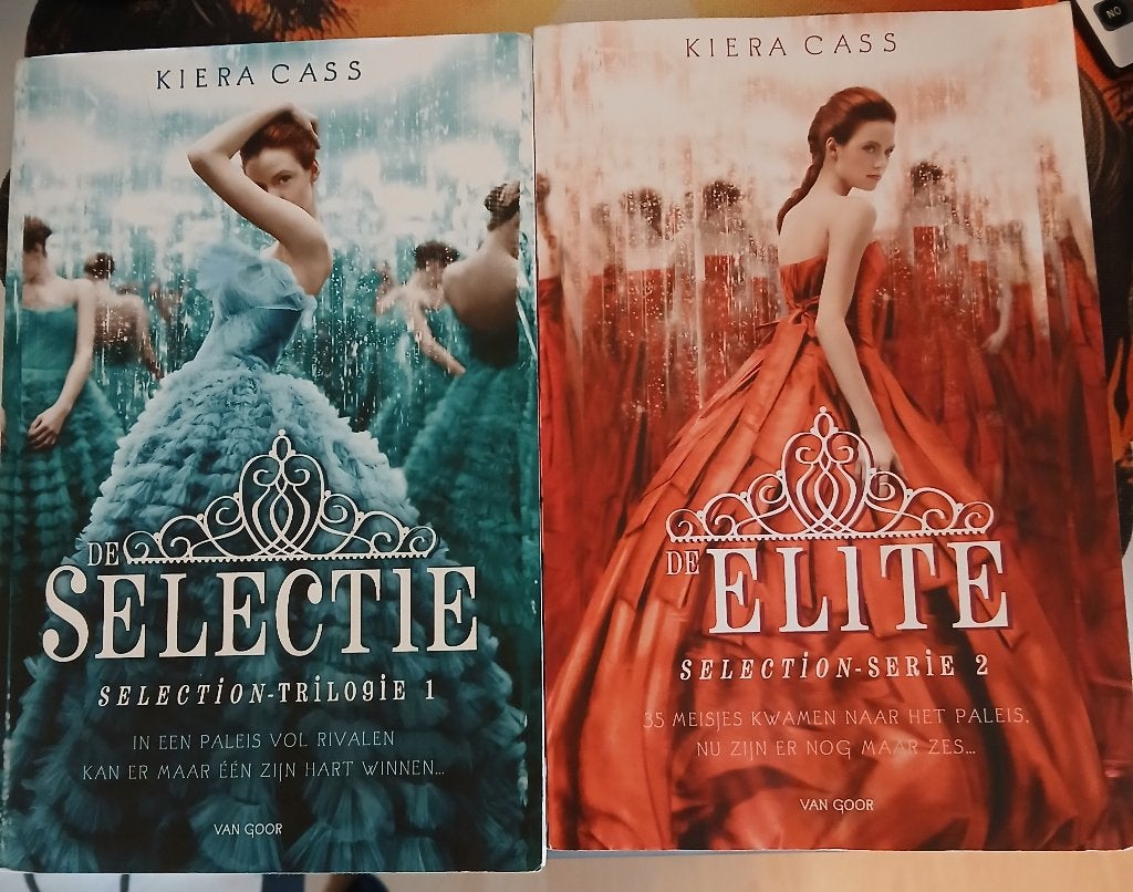 Kiera Cass  1 & 2, Boeken, Ophalen of Verzenden, Zo goed als nieuw, Kiera Cass  1 & 2